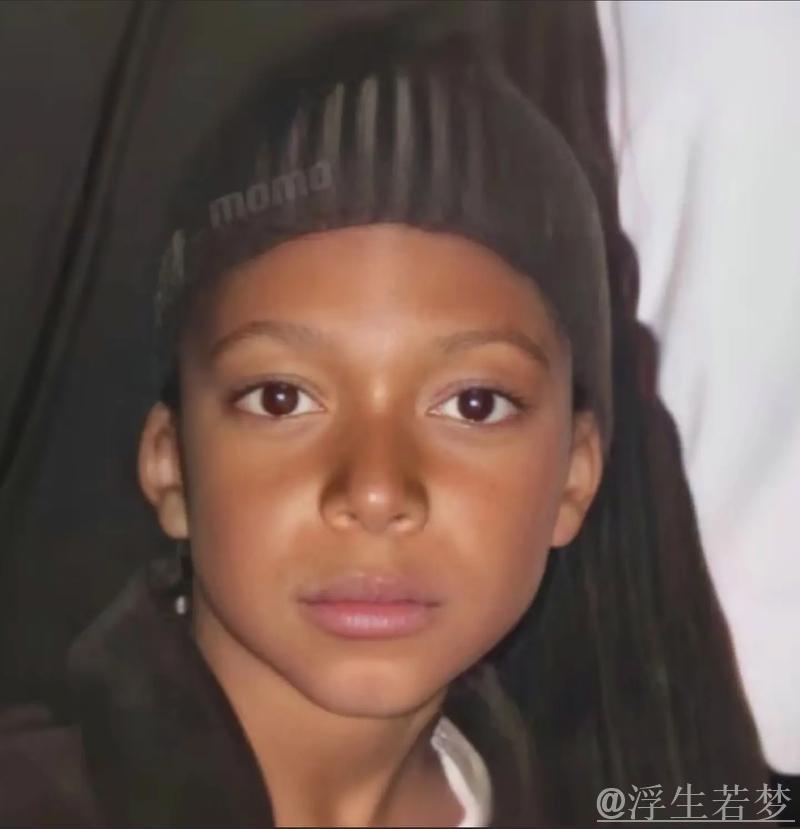 “姆巴佩新蜡像:相似度令人惊叹,宛若真人” “姆巴佩新蜡像:相似度令人惊叹,宛若真人”